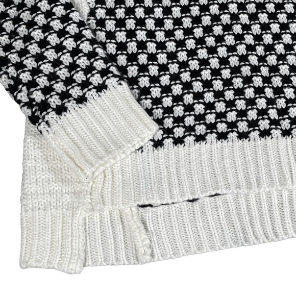 Xhileration size small black & white checkered sweater w/white sides & cuffs EUC - Picture 3 of 14